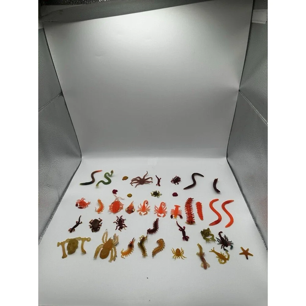Creepy Crawler Insects Bugs Figures Lot of 111 Pieces Multicolor Toy Set